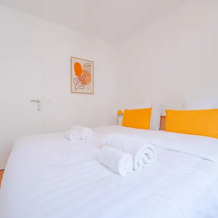 Apartment Stunning Flat In