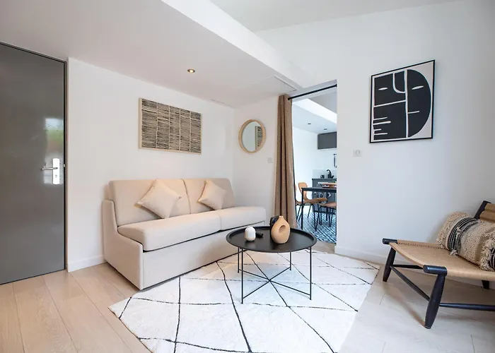 Апартаменты Stunning Flat In *