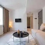 Stunning Flat In *