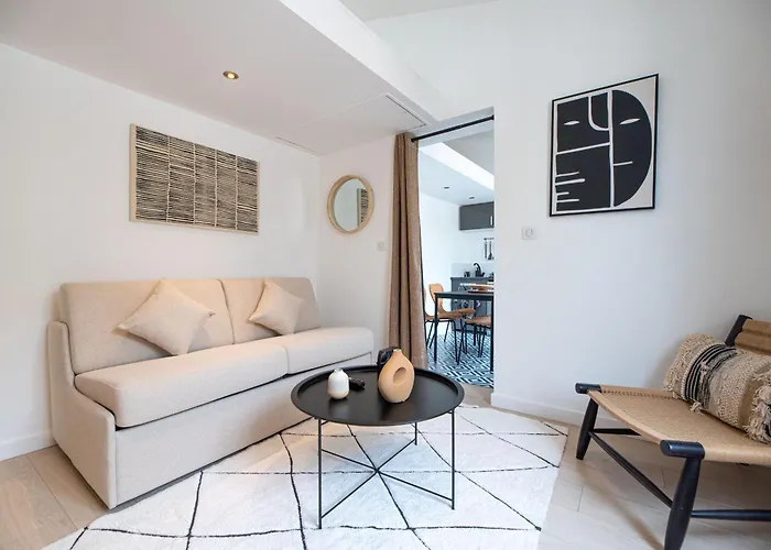 Apartment Stunning Flat In